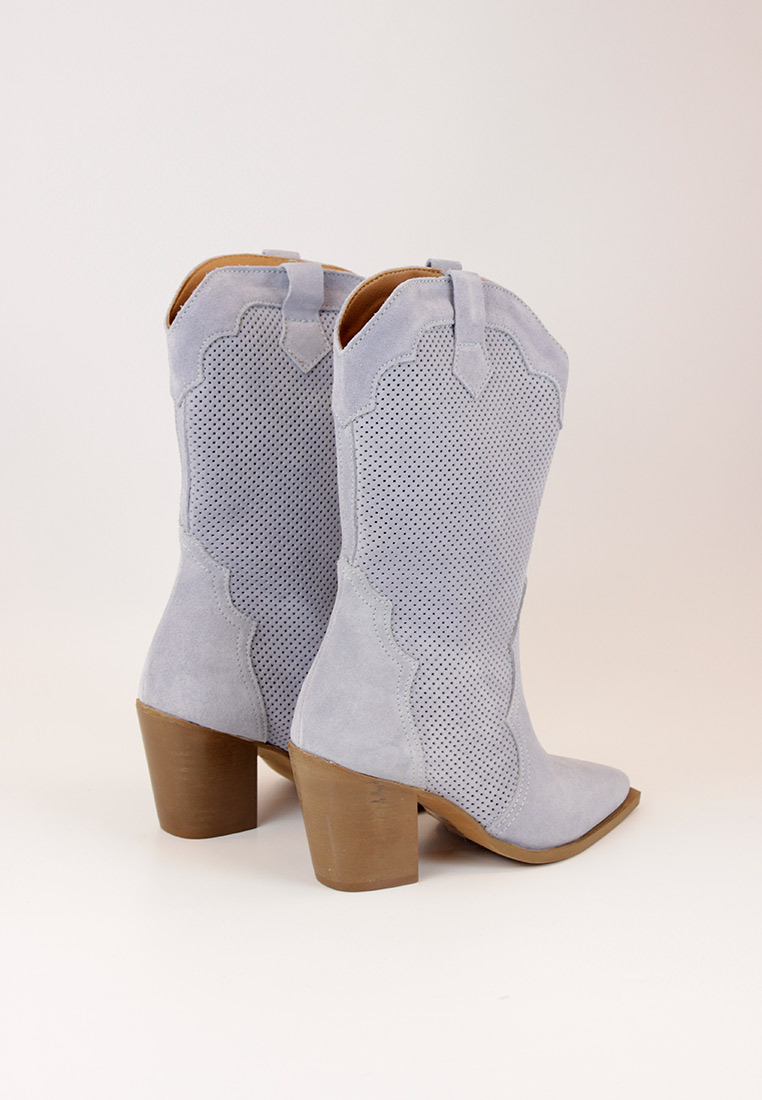 Fotografía detalle de las botas altas 7170 SARAH