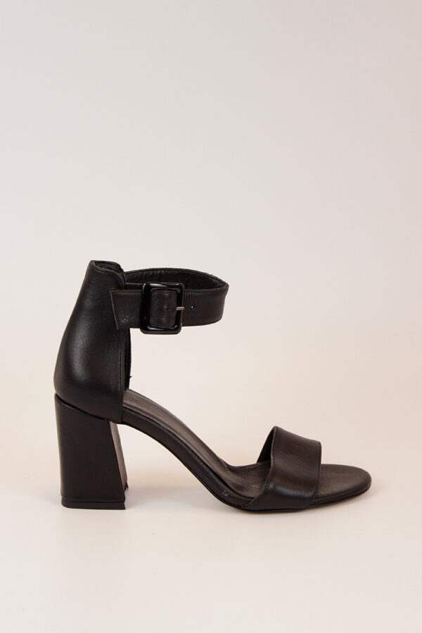 62982 PIEL NEGRO
