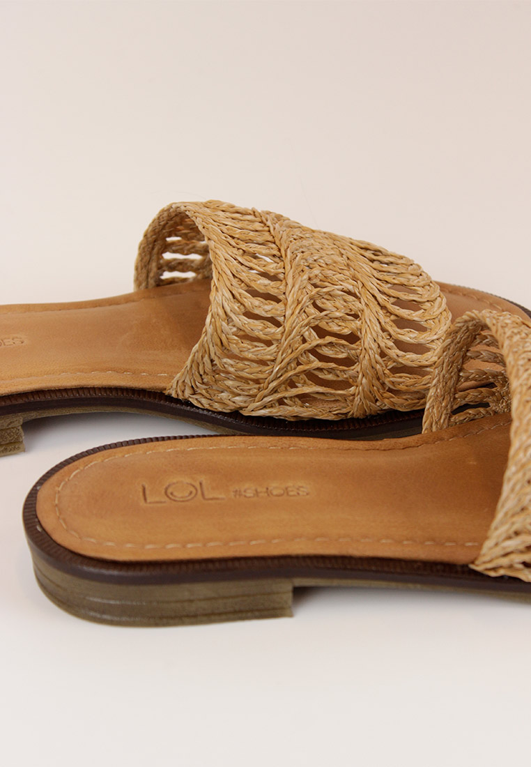 Fotografía de la sandalia 6025 ANA con tono natural de la marca VEXED en detalle