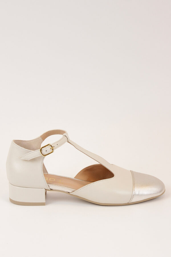 Fotografía lado zapatos 23527 DENI CAMORI PEARL