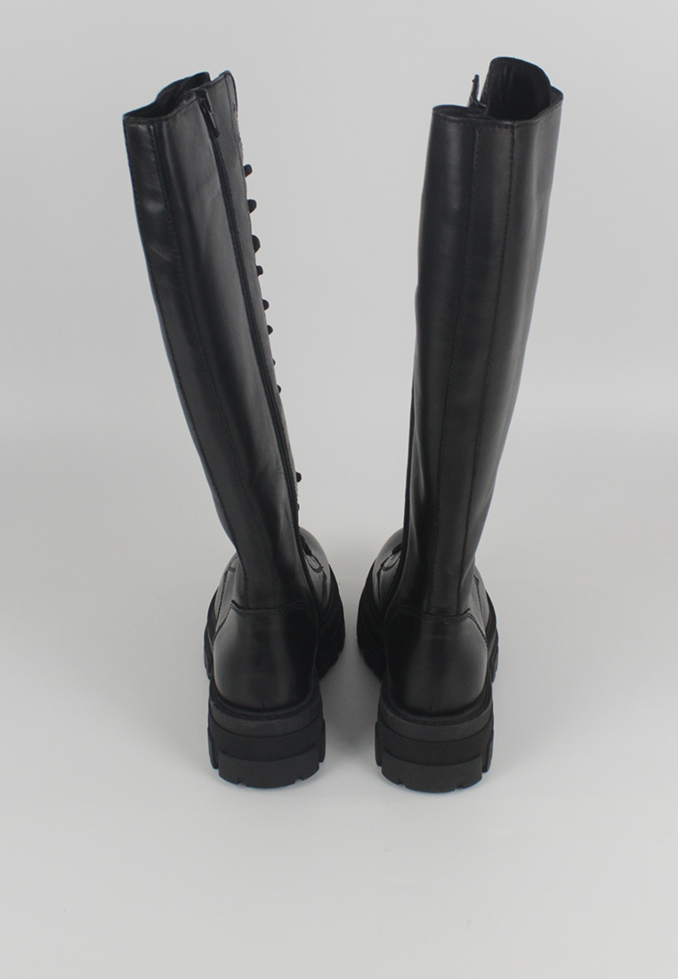 Imagen de las botas 6864 ANKAA Piel Negro por detrás