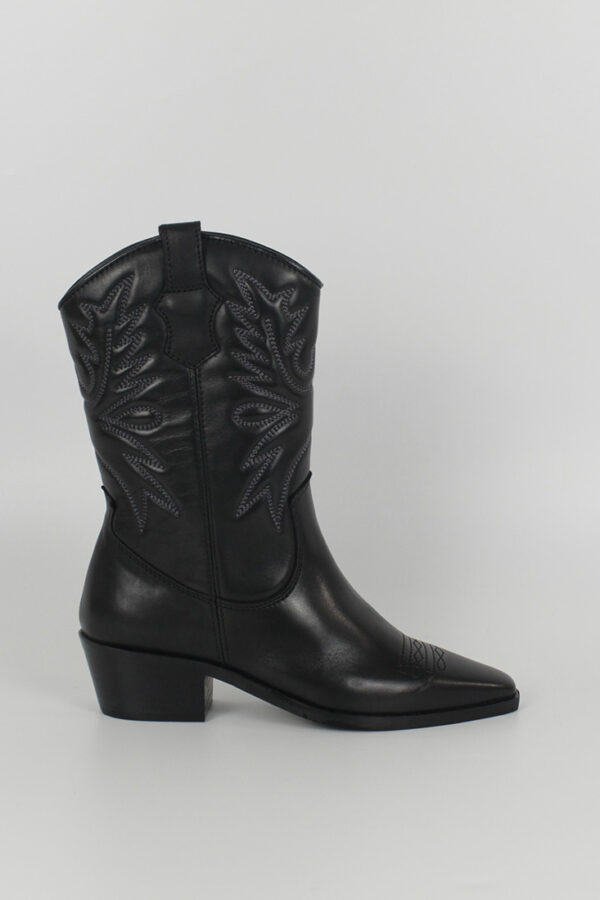 IMAGEN BOTAS 7404 HAYDE PIEL NEGRO
