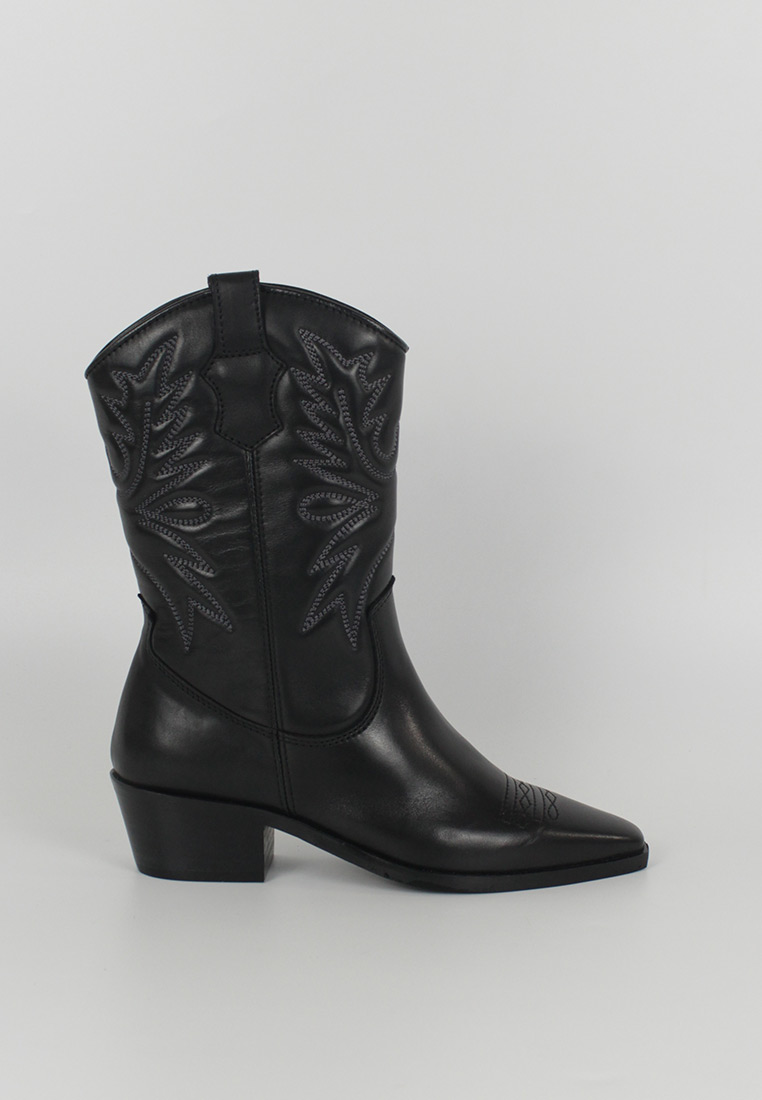 IMAGEN BOTAS 7404 HAYDE PIEL NEGRO
